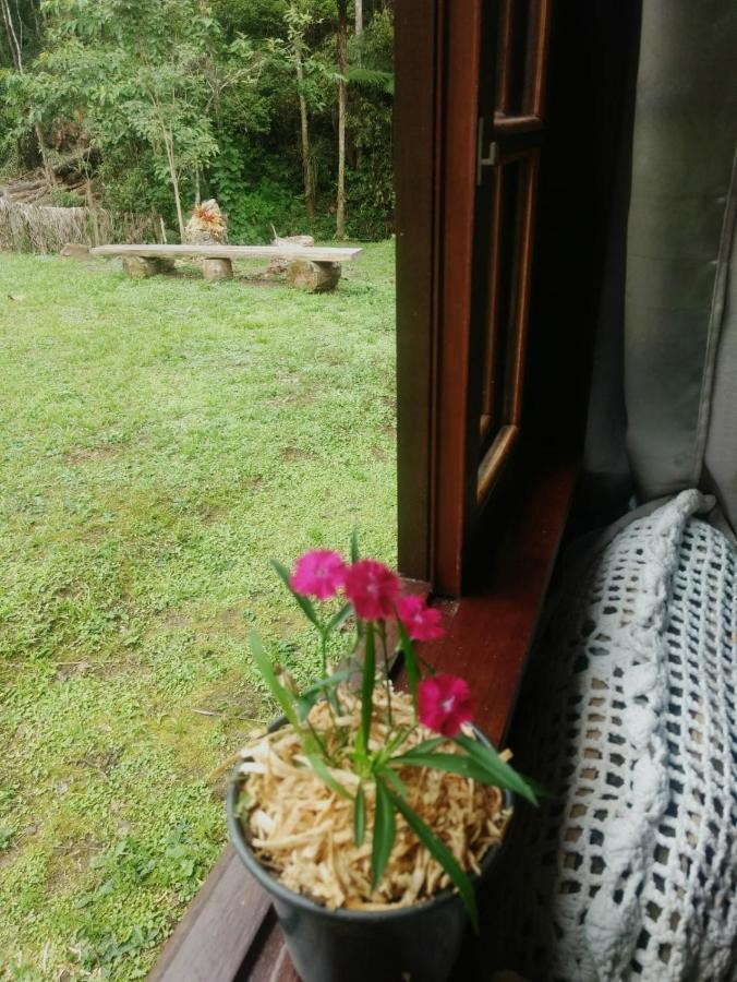 Chale Vale Das Flores - Visconde De Maua Rj מראה חיצוני תמונה